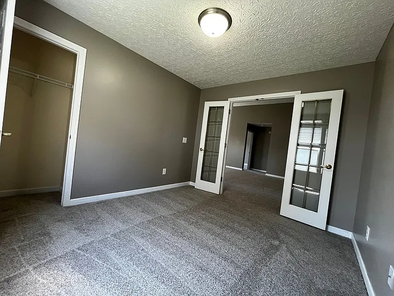 435 Vanderbuilt St — Photo 31