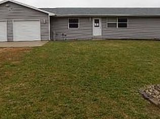 N4401 Ostrander Rd, New London, WI 54961