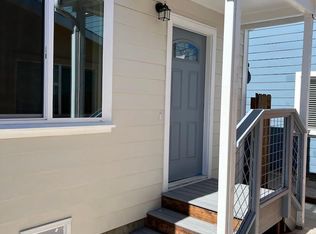 569 S 31st St #A, Richmond, CA 94804