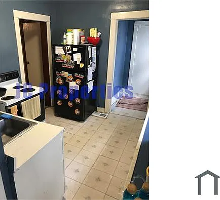 1252 Catalpa Dr — Photo 4