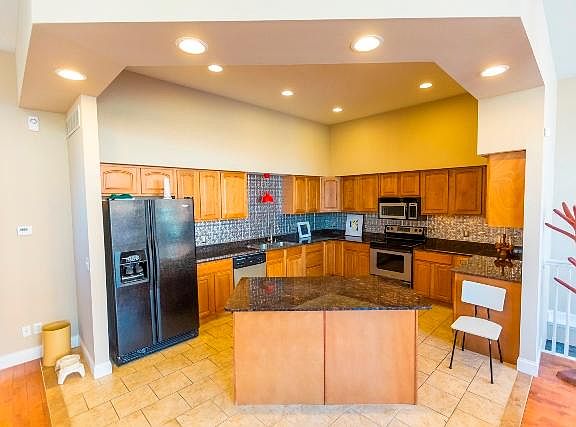 5th image of 2900 Indiana Ave APT 1