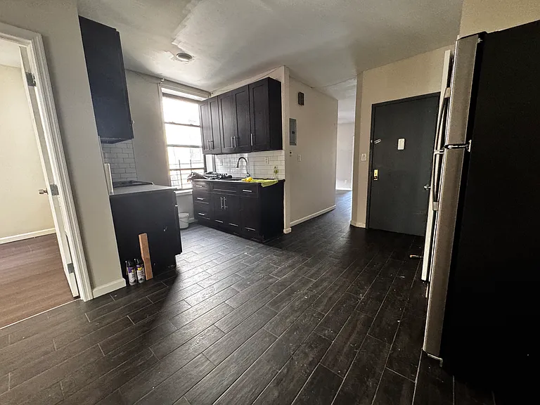 1039 College Ave #3F — Photo 4