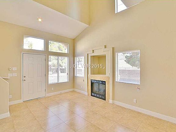 3rd image of 4001 Castle Cove Dr