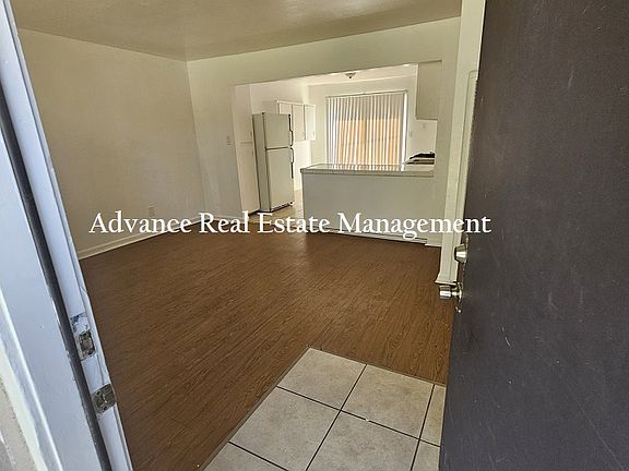 4th image of 1710 Kenwood St APT 2