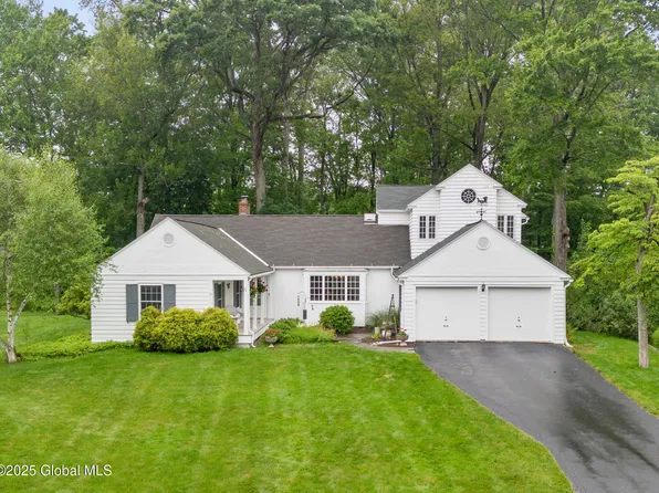 20 N Helderberg Parkway, Slingerlands, NY 12159