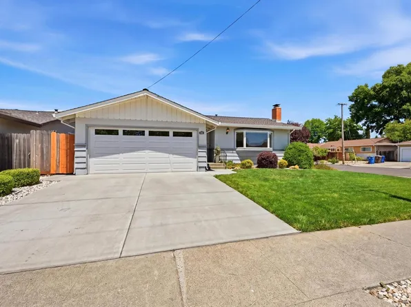 802 Pueblo Avenue, Napa, CA 94558