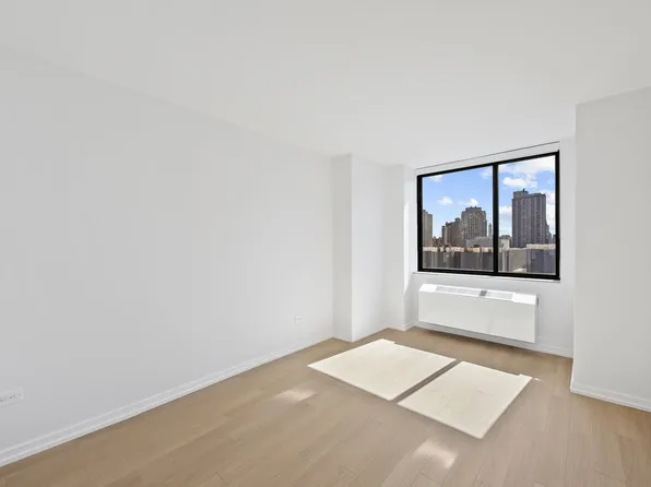 75 West End Avenue image 10 of 35