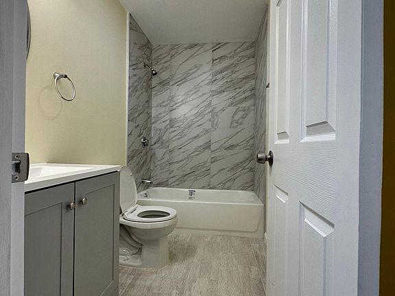 2nd image of 46 Greentree Ln APT 48