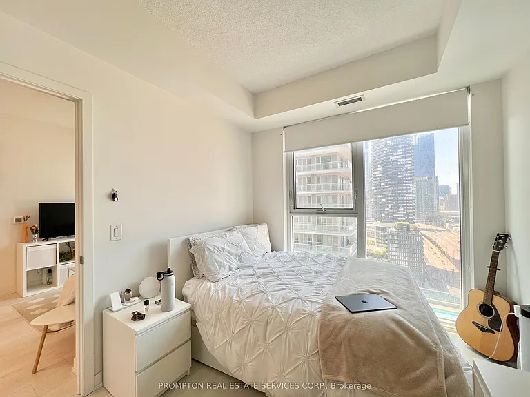 20 Richardson St #1707 — Photo 12
