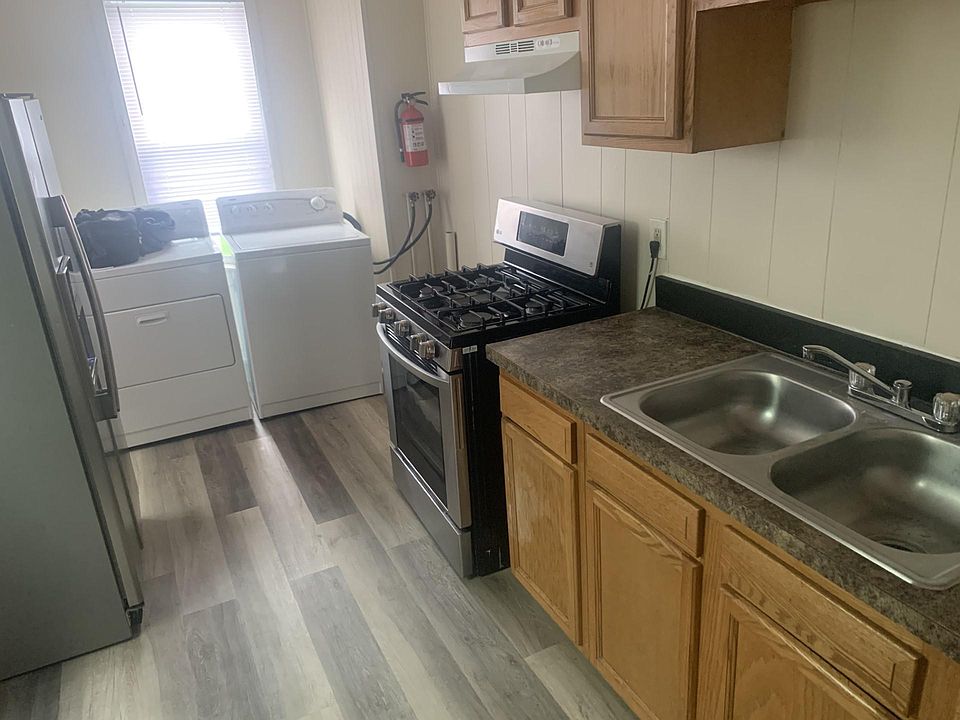 1st image of 305 Bessemer St
