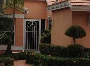 5799 Royal Lake Cir, Boynton Beach, FL 33437
