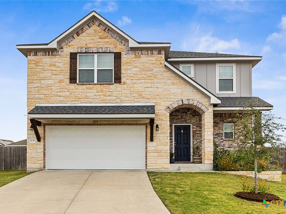 1st image of 2233 Chia Ct