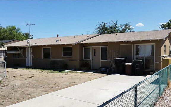 2nd image of 1060 S Santa Fe St