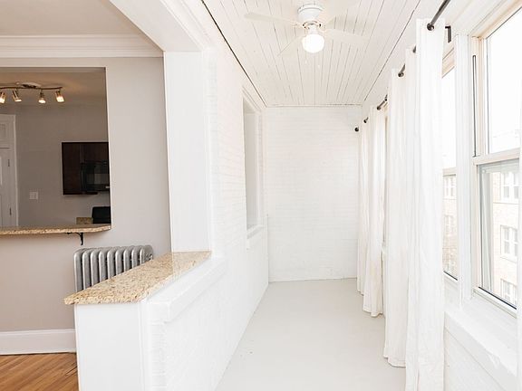 3rd image of 1832-42 N Humboldt Blvd APT 2B