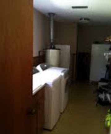 3rd image of 1004 Amelia St