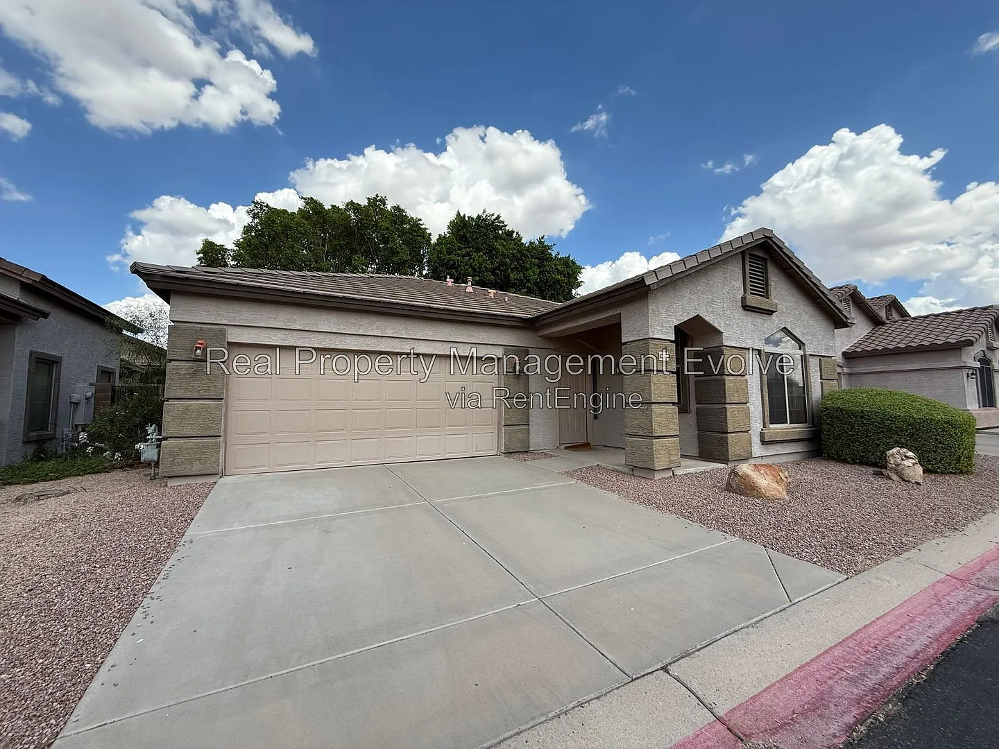 2 bed, 2.0 bath, 1007 sqft, $1,700 — Photo 1