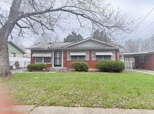 1206 Fairland Pl, Louisville, KY 40211