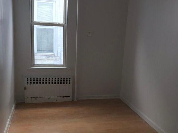 4th image of 4266 Bedford Ave Floor 1