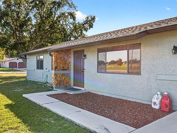 2nd image of 980 Silver Rd