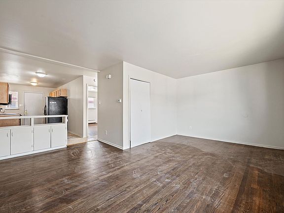 5th image of 1725 Chester St APT 3