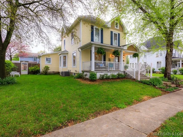 111 N Maple St, Eldon, MO 65026