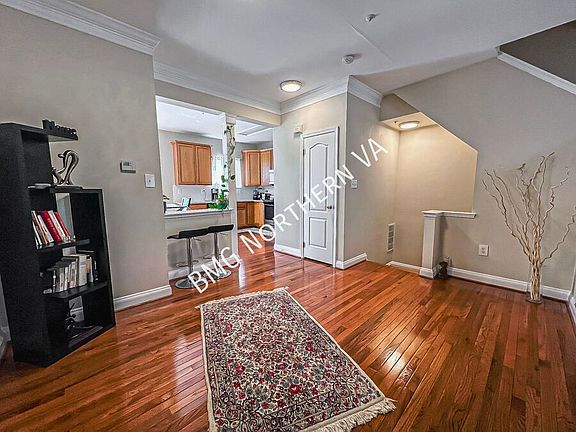 4th image of 110 Cahill Dr
