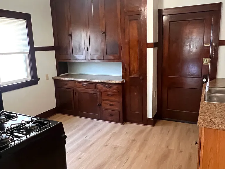 living room to kitchen