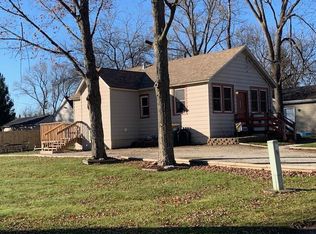 W869 Hyacinth Rd, Genoa City, WI 53128