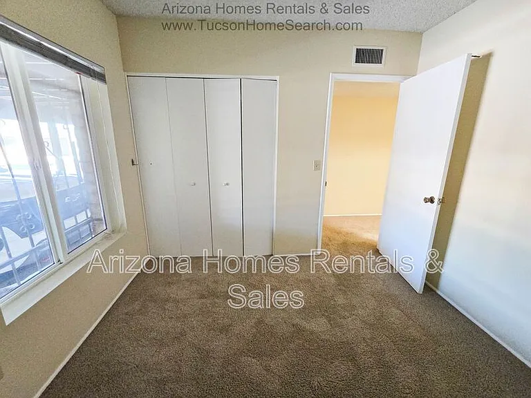 510 W Calle Lago #CALLE LAGO — Photo 6
