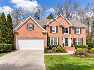 375 White Rose Trce, Alpharetta, GA 30005
