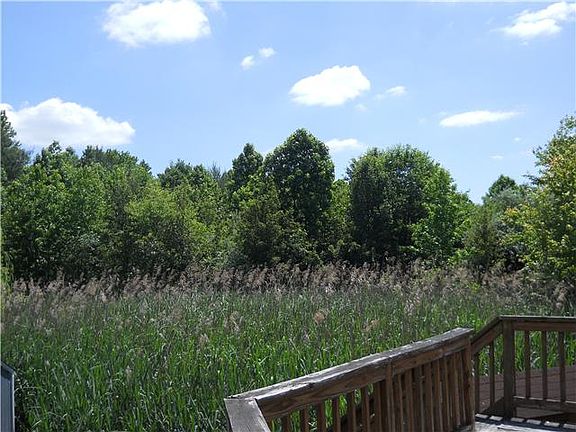 3rd image of 800 Sabina Cir