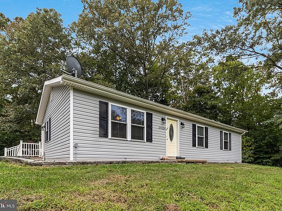 3rd image of 29039 Hill And Dale Dr