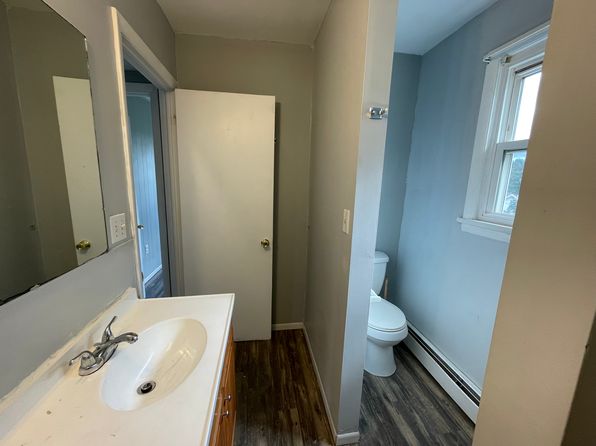 126 Wood St APT A