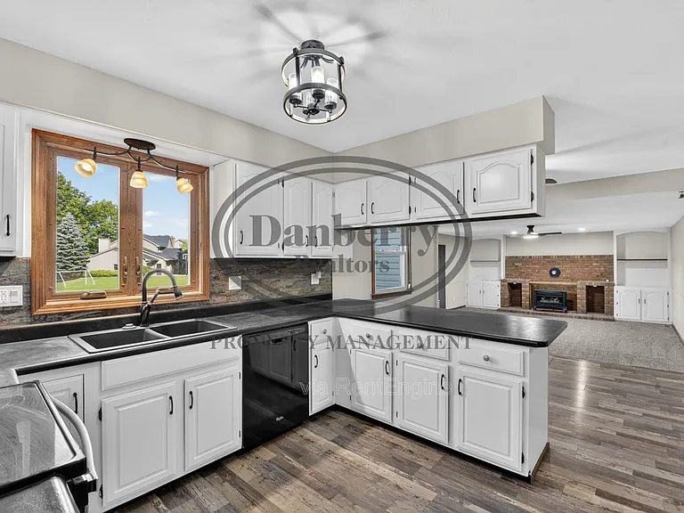 3018 Gleneagle Dr — Photo 7