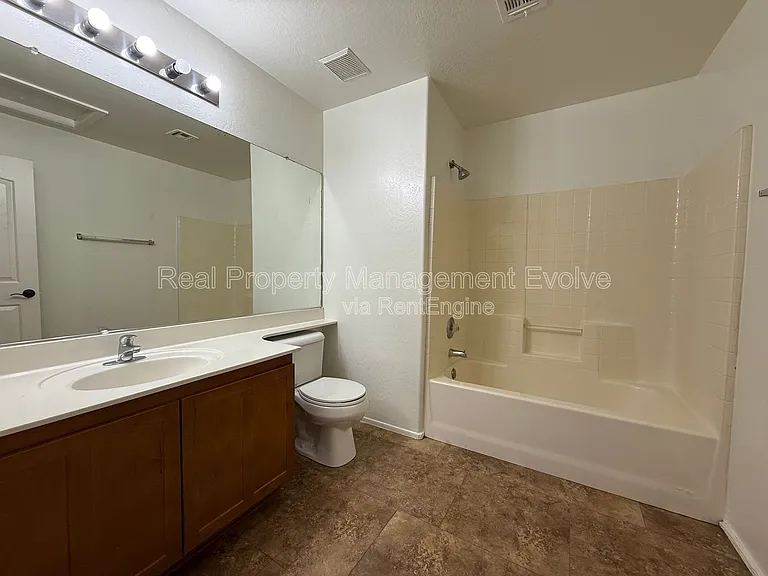 8014 W Pima St — Photo 33