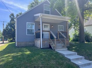 1102 S East St, Bloomington, IL