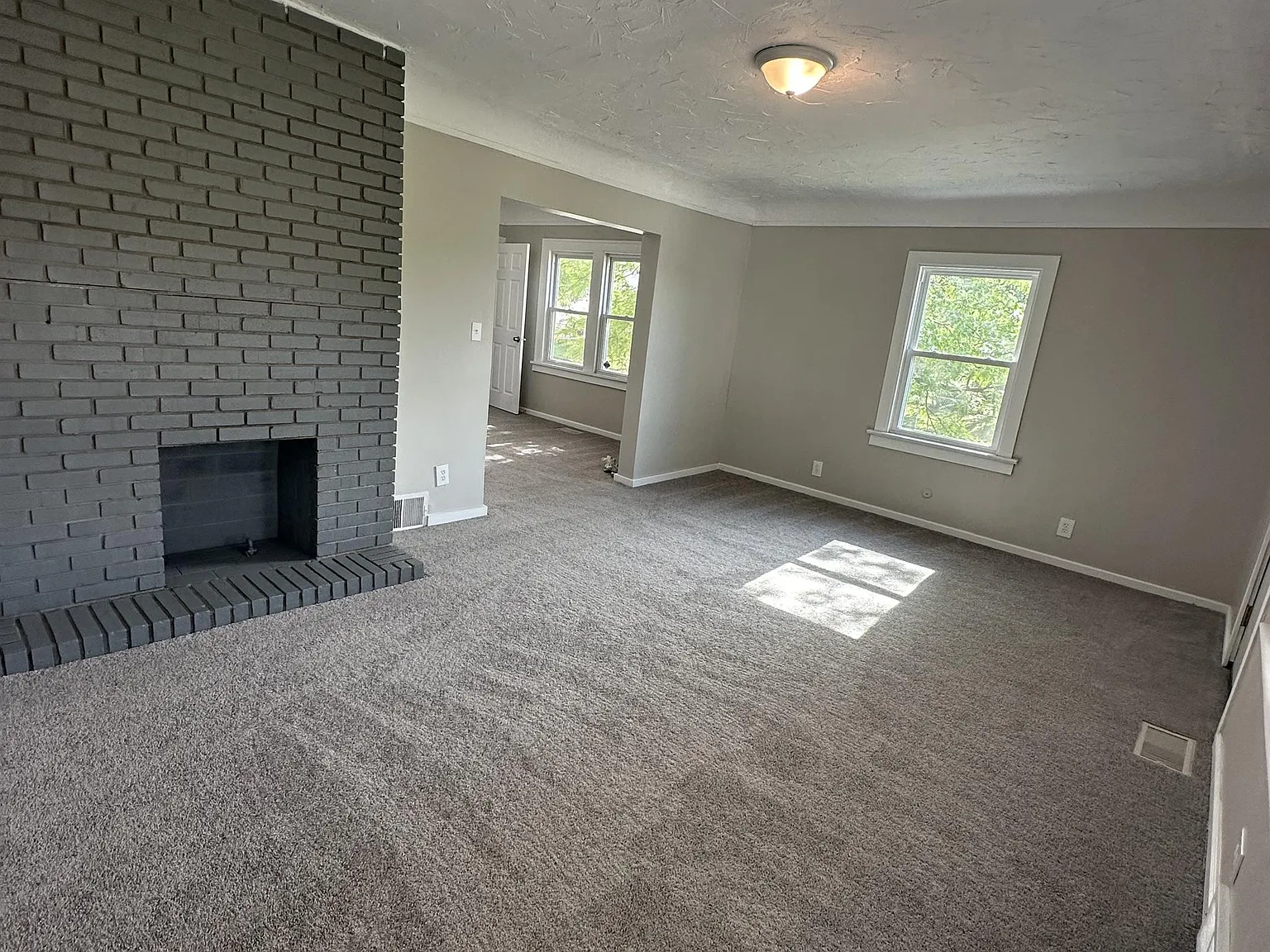 11021 Western Avenue - 1 — Photo 3