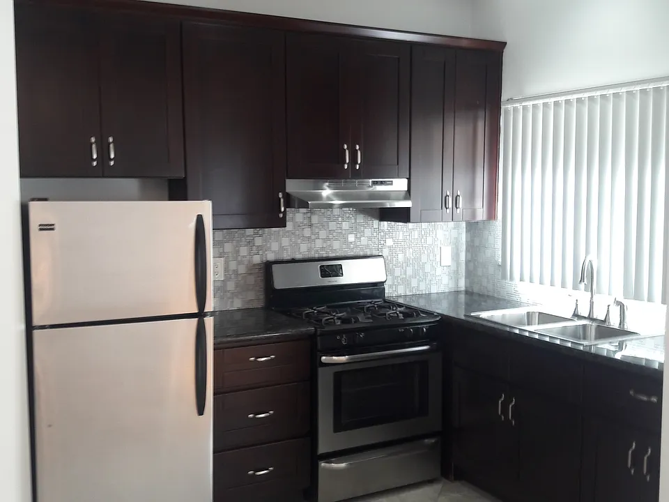 217 S Berendo St #208