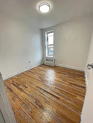 1503 Lincoln Place — Photo 2
