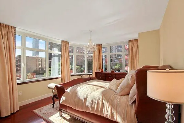 Sold by Corcoran | media 6