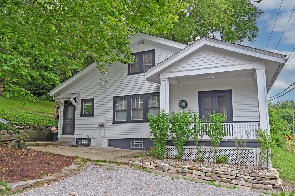 Real estate listing image