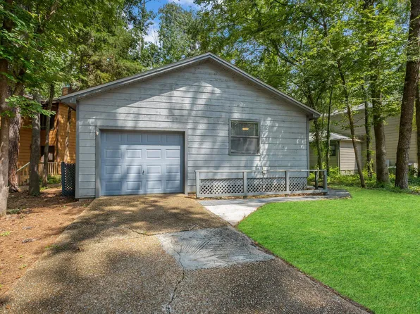 1684 Silverwood Dr, Tallahassee, FL 32301