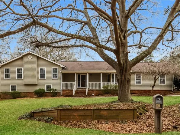 35 Knights Cir, Covington, GA 30016