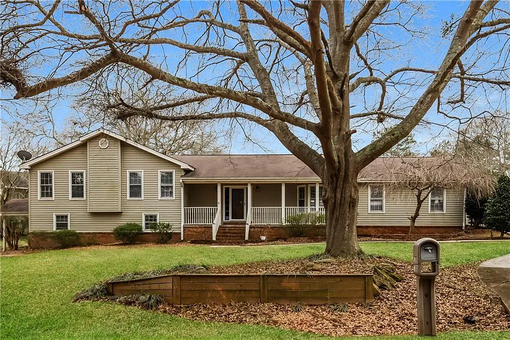 35 Knights Cir photo 1