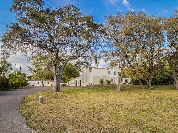 2nd image of 12909 Park Blvd