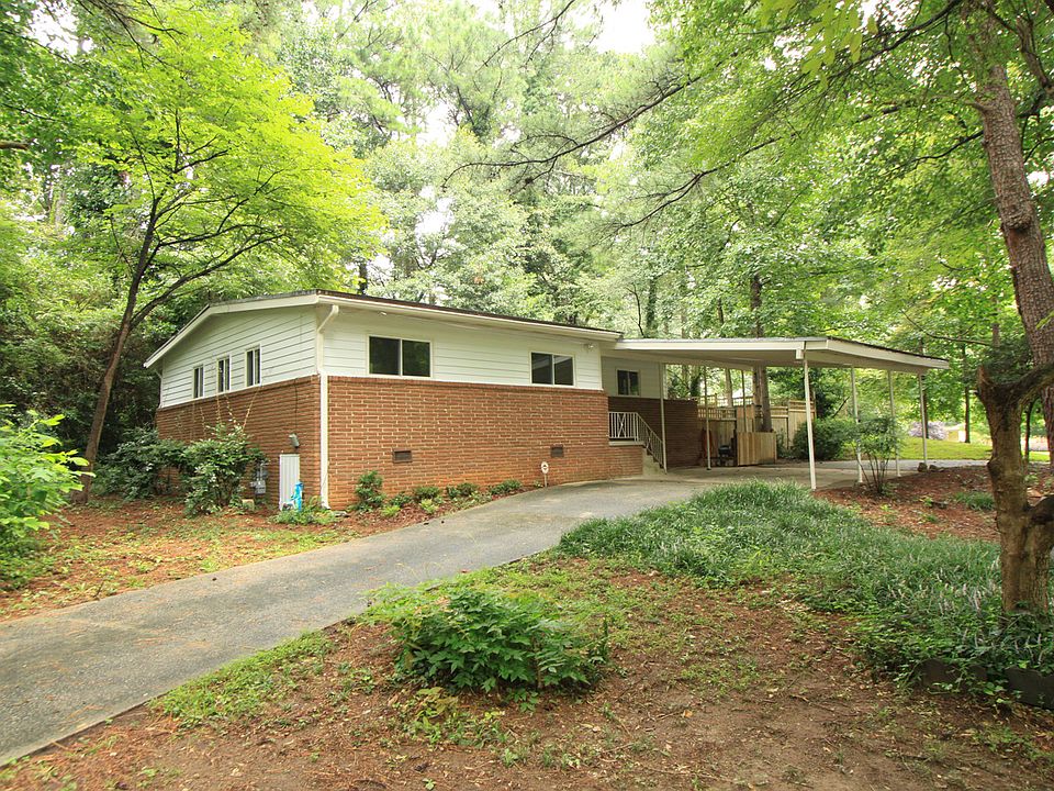 1st image of 2720 McClave Dr