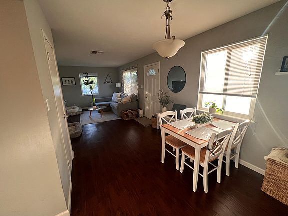 3rd image of 2847 Clover Ln #2847