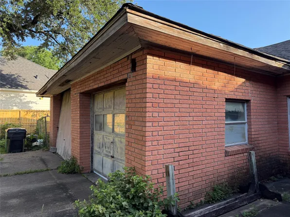 4537 Teton St, Houston, TX 77051