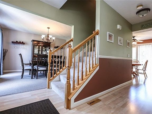 4th image of 19 Sparrow Dr