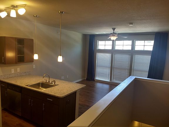 4th image of 1200 E Old Settlers Blvd Unit 309
